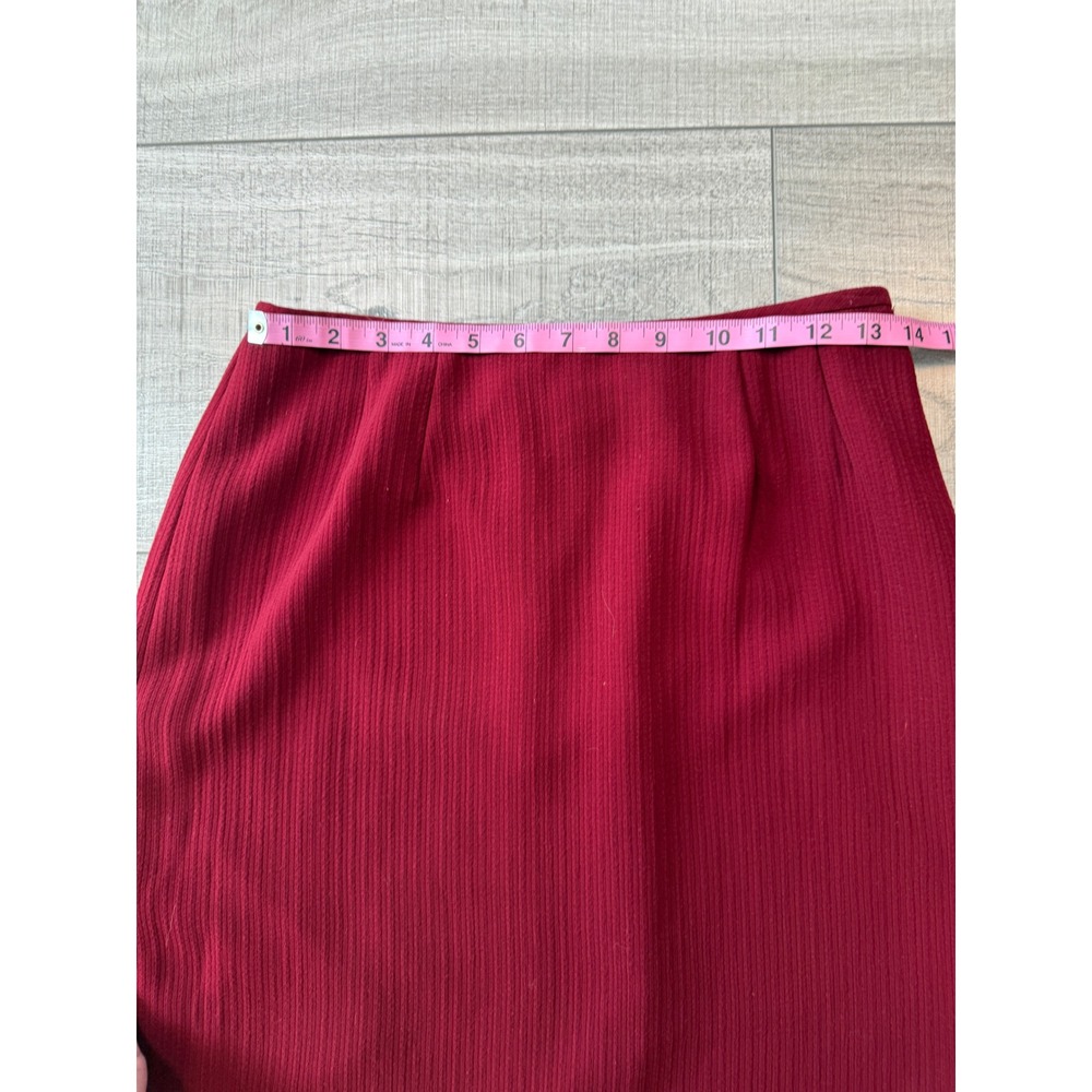 red‎ midi skirt ribbed minimal chic model off duty capsule wardrobe - Picture 4 of 6
